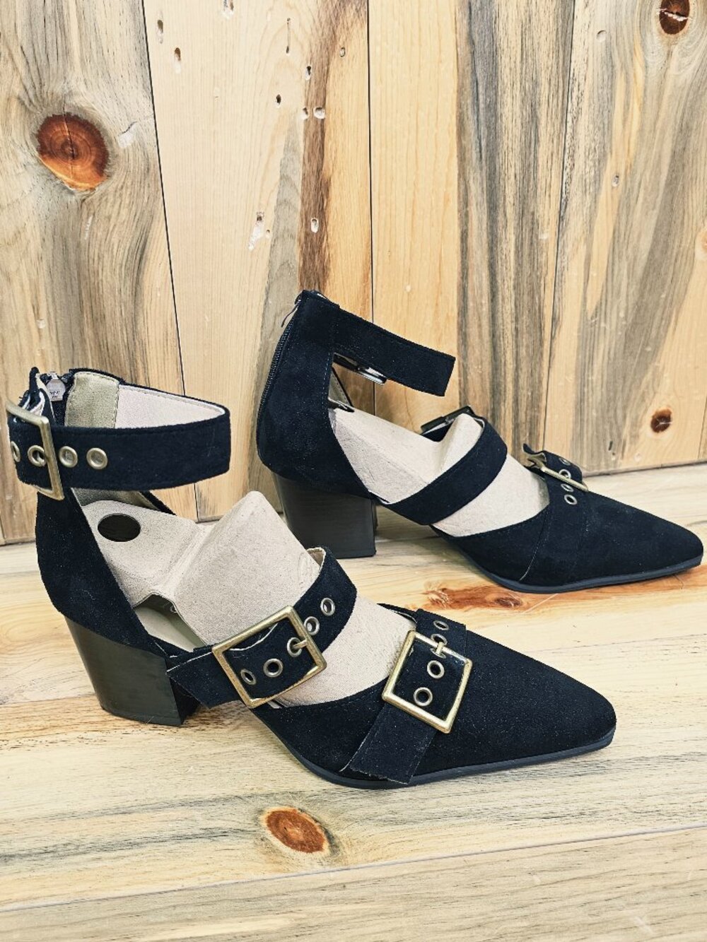 Fashion Suede Buckle Strap Heels